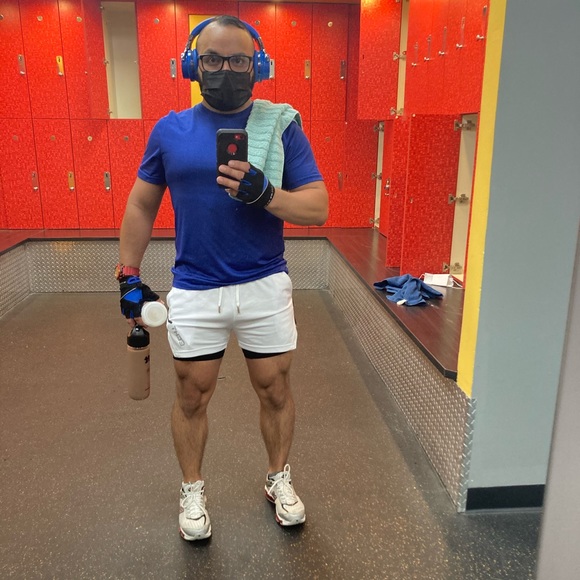 Meet your Posher, Rigoberto - Picture 7 of 12